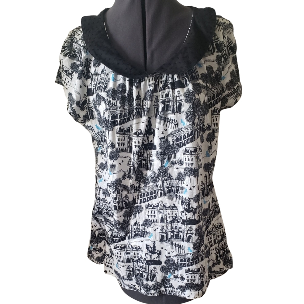 Anthropologie European Architecture Top with Cats
